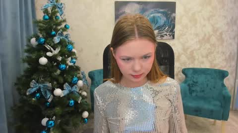Snapshot of touch_the_heart chatting on December 2024 12:12:02 PM Touch The Heart online show from December 2024 12:12:02 PM