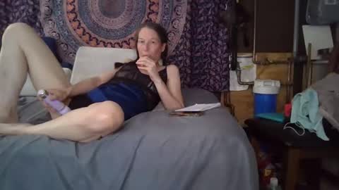 Snapshot of toxiclayne chatting on May 2026 03:57:02 AM toxiclayne online show from May 2026 03:57:02 AM