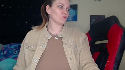 Lilly Miss Mistress Goddess Maam Queen Boss online show from December 2024 08:28:02 AM