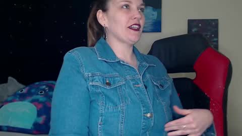 Lilly Miss Mistress Goddess Maam Queen Boss online show from January 2025 11:40:02 AM