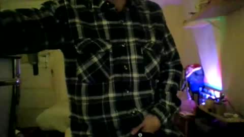 Snapshot of toyboysquirt chatting on May 2026 07:14:02 AM toyboysquirt online show from May 2026 07:14:02 AM