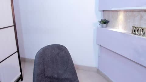 NIKOL online show from February 2025 09:37:01 AM