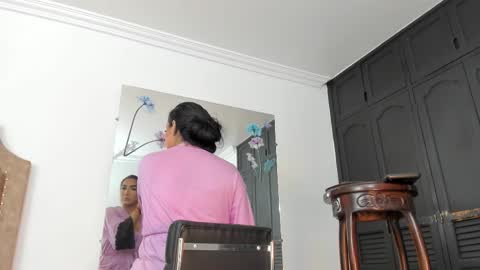 Juliana Giiraldo  online show from October 2025 03:32:02 PM