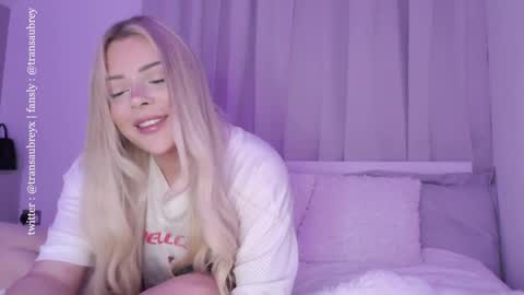 aubrey 3 online show from October 2025 07:43:01 PM