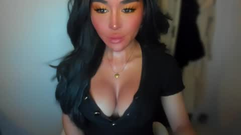 Snapshot of transnextdoor_ chatting on December 2024 05:22:01 PM ALMIGHTY GODDESS VALENTINA online show from December 2024 05:22:01 PM