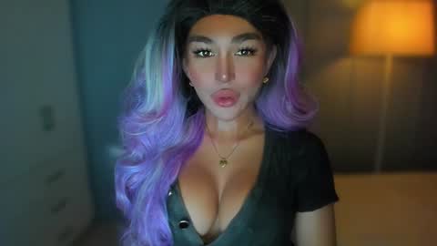 Snapshot of transnextdoor_ chatting on December 2024 12:50:02 PM ALMIGHTY GODDESS VALENTINA online show from December 2024 12:50:02 PM