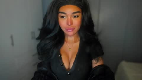 Snapshot of transnextdoor_ chatting on December 2024 03:38:02 AM ALMIGHTY GODDESS VALENTINA online show from December 2024 03:38:02 AM