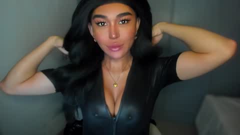 Snapshot of transnextdoor_ chatting on December 2024 04:32:01 AM ALMIGHTY GODDESS VALENTINA online show from December 2024 04:32:01 AM