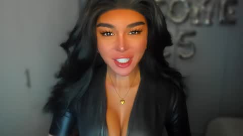 Snapshot of transnextdoor_ chatting on January 2025 02:42:01 PM ALMIGHTY GODDESS VALENTINA online show from January 2025 02:42:01 PM