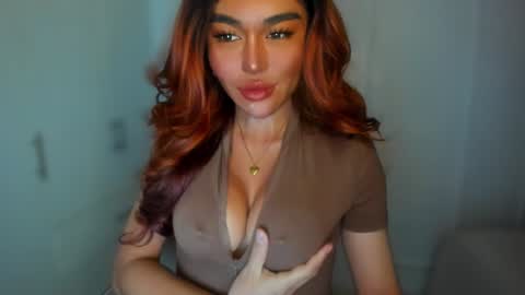Snapshot of transnextdoor_ chatting on January 2025 09:00:02 PM ALMIGHTY GODDESS VALENTINA online show from January 2025 09:00:02 PM