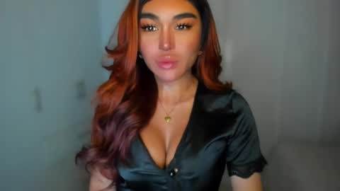 Snapshot of transnextdoor_ chatting on January 2025 06:45:02 PM ALMIGHTY GODDESS VALENTINA online show from January 2025 06:45:02 PM