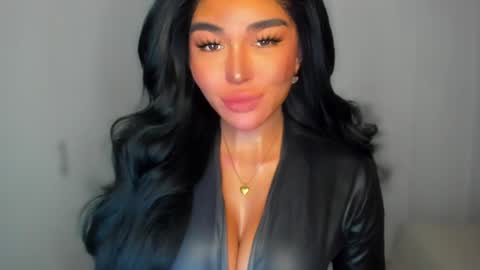 Snapshot of transnextdoor_ chatting on January 2025 06:35:01 PM ALMIGHTY GODDESS VALENTINA online show from January 2025 06:35:01 PM