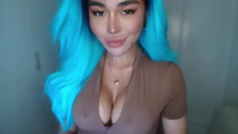 Snapshot of transnextdoor_ chatting on January 2025 11:43:02 PM ALMIGHTY GODDESS VALENTINA online show from January 2025 11:43:02 PM