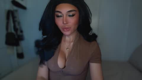 Snapshot of transnextdoor_ chatting on February 2025 05:51:02 PM ALMIGHTY GODDESS VALENTINA online show from February 2025 05:51:02 PM