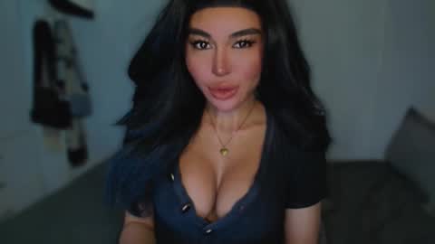Snapshot of transnextdoor_ chatting on March 2025 05:18:02 AM ALMIGHTY GODDESS VALENTINA online show from March 2025 05:18:02 AM