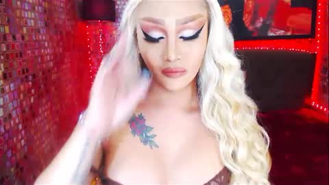 KYLIE BELLA  TS online show from March 2025 03:05:02 PM