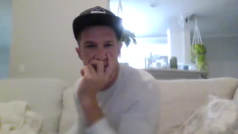 Snapshot of trash_man1989 chatting on January 2025 11:33:02 PM trash_man1989 online show from January 2025 11:33:02 PM