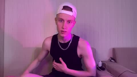 Travis online show from April 2026 09:30:01 AM