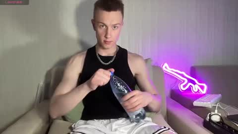 Travis online show from June 2026 09:26:01 AM