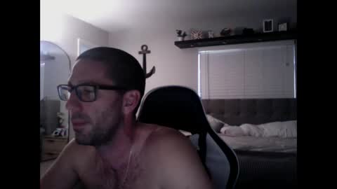 Snapshot of traviskenn chatting on December 2024 07:53:02 PM TravisKenn online show from December 2024 07:53:02 PM