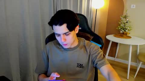 travisrivas online show from February 2026 01:37:02 AM