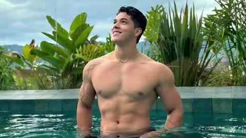 Travis online show from October 2025 10:58:01 PM