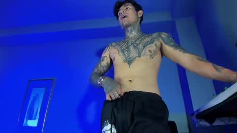 Snapshot of travistanner28 chatting on October 2025 02:32:02 AM TRAV - INDEPENDENT MODEL online show from October 2025 02:32:02 AM