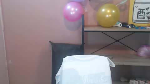 Snapshot of treat_urself chatting on February 2026 10:47:01 AM marian online show from February 2026 10:47:01 AM