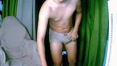 trebz_01 online show from December 2025 06:37:02 PM