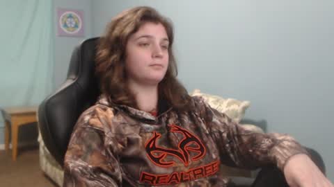 TreeJeanne online show from December 2024 08:08:01 PM