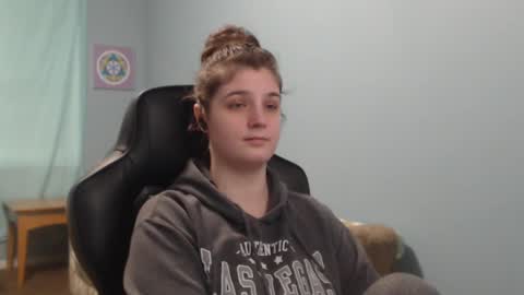 TreeJeanne online show from March 2025 10:42:01 PM