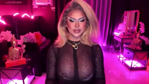 Jade online show from October 2025 09:48:01 AM