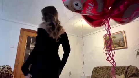 Tina online show from February 2026 08:27:01 PM