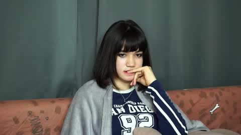 Erica online show from September 2025 07:40:02 PM