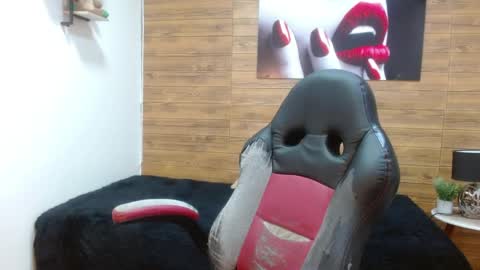 Snapshot of trevor_mob chatting on May 2026 07:52:02 PM trevor_mob online show from May 2026 07:52:02 PM