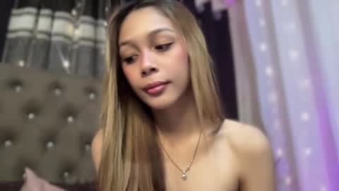 Snapshot of triana_ortega chatting on December 2024 11:42:02 PM Triana online show from December 2024 11:42:02 PM