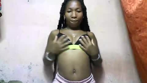 tricia9794 online show from April 2026 03:42:02 PM