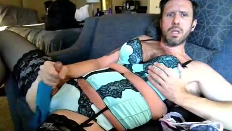 Snapshot of triciawu22 chatting on January 2025 04:06:01 PM triciawu22 online show from January 2025 04:06:01 PM