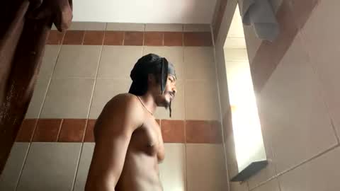 WapBopper online show from October 2025 03:40:01 PM