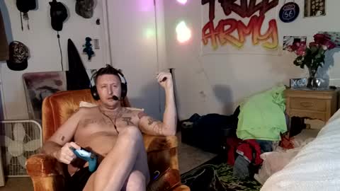 trillnonymau5 online show from December 2024 06:43:02 AM