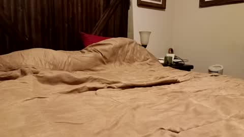 trillnonymau5 online show from December 2024 08:15:01 PM