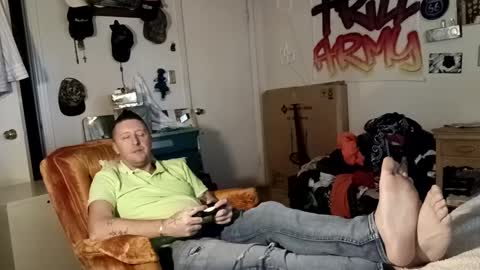 trillnonymau5 online show from December 2024 10:13:02 PM