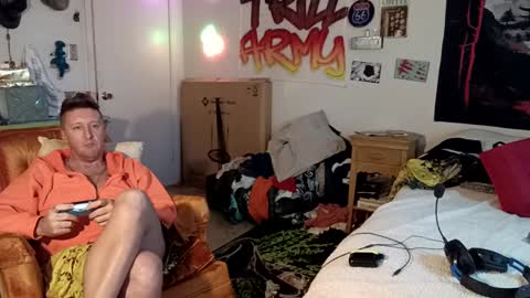 trillnonymau5 online show from December 2024 10:22:01 PM