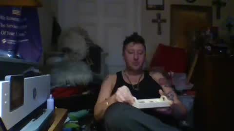 trillnonymau5 online show from January 2025 06:41:02 AM