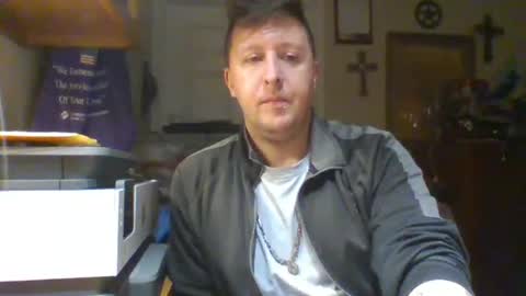 trillnonymau5 online show from February 2025 02:29:02 AM