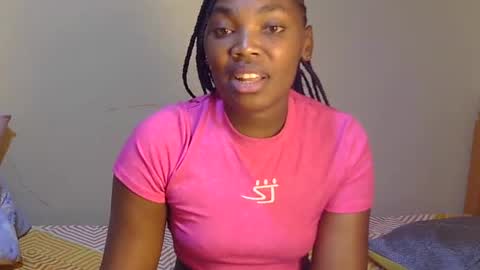 Snapshot of trina_z chatting on July 2026 10:42:01 AM trina_z online show from July 2026 10:42:01 AM