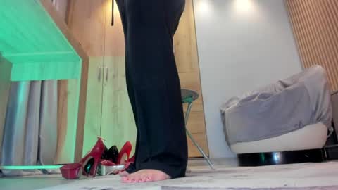 Triny online show from July 2026 06:54:02 PM