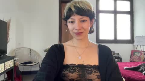 Snapshot of trinitysecrets chatting on January 2025 07:28:02 PM trinitysecrets online show from January 2025 07:28:02 PM