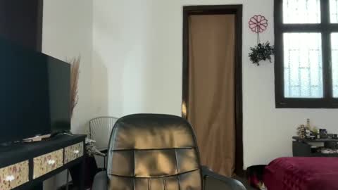 Snapshot of trinitysecrets chatting on January 2025 10:29:02 PM trinitysecrets online show from January 2025 10:29:02 PM