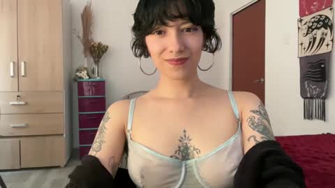 Snapshot of trinitysecrets chatting on February 2025 07:51:01 PM trinitysecrets online show from February 2025 07:51:01 PM